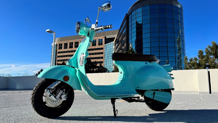 Aventura X Electric Scooter Side Profile