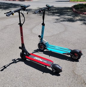 Emove Cruiser compared to Emove Touring from behind 1