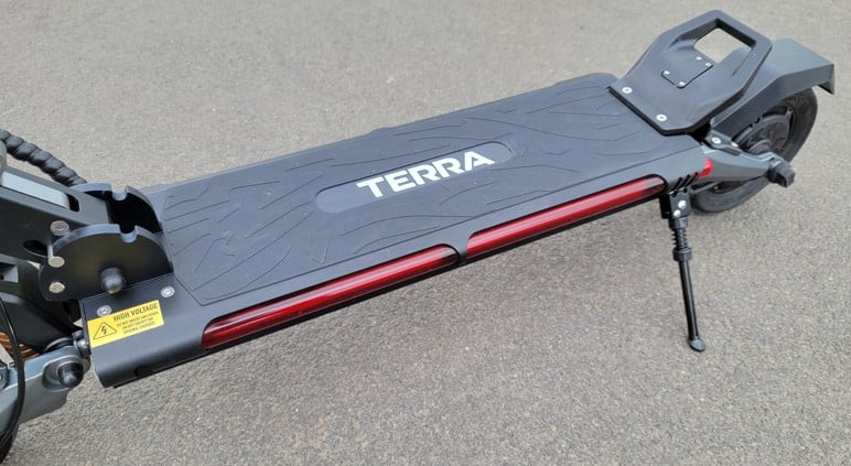Evolv Terra silicone deck and kick plate